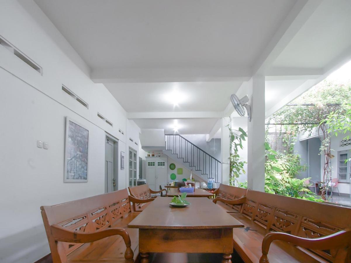 Hotel Oyo 3371 Omah Saras Family Malang
