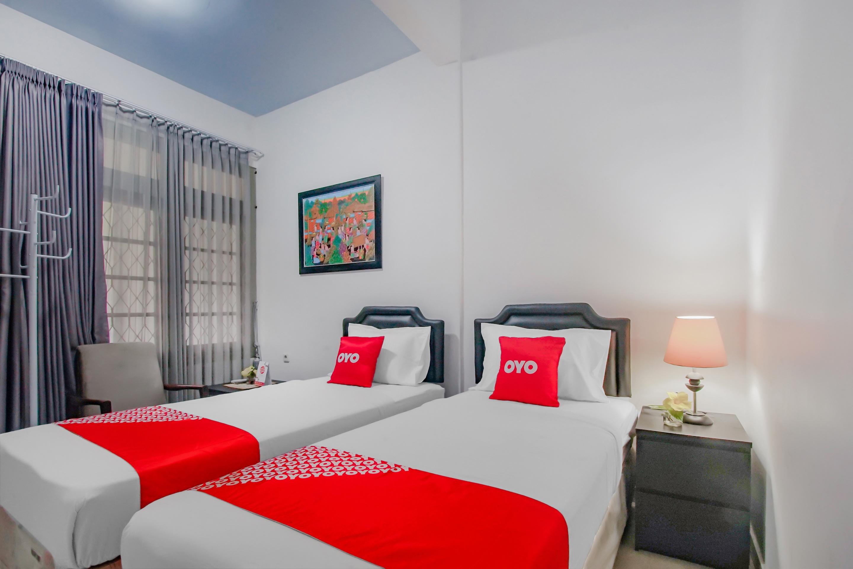 Hotel Oyo 3371 Omah Saras Family 2*