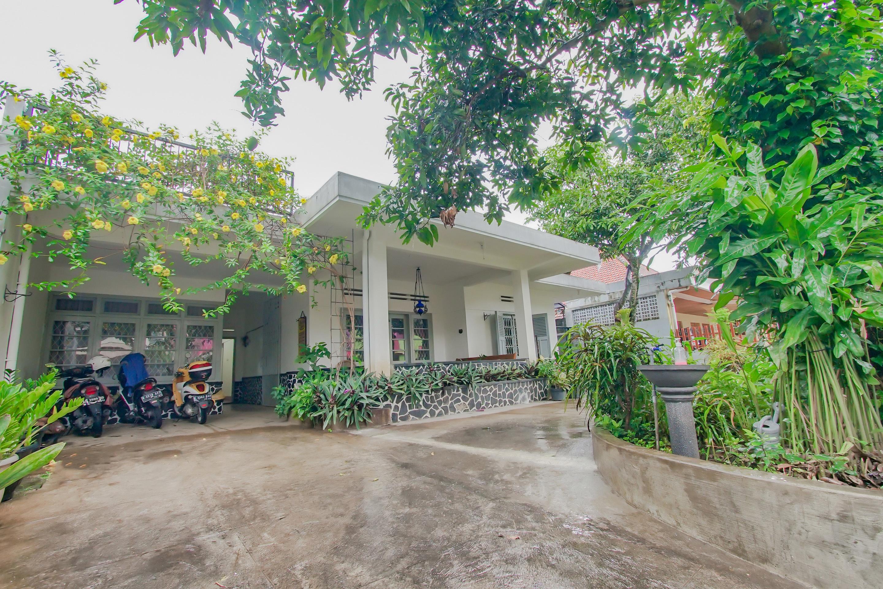 Oyo 3371 Omah Saras Family 2* Malang